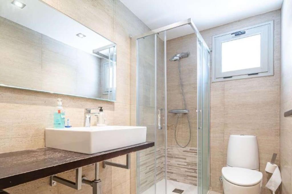 Impresionante Apartamento De 4 Dormitorios 3 Banos Y 2 Plazas De Garaje マドリード エクステリア 写真