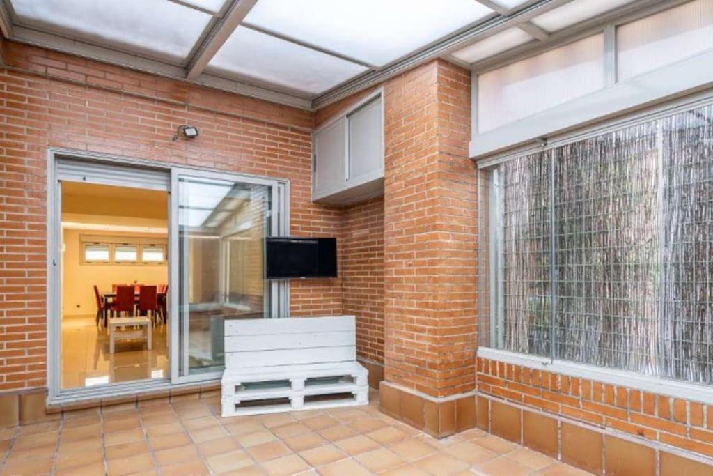 Impresionante Apartamento De 4 Dormitorios 3 Banos Y 2 Plazas De Garaje マドリード エクステリア 写真